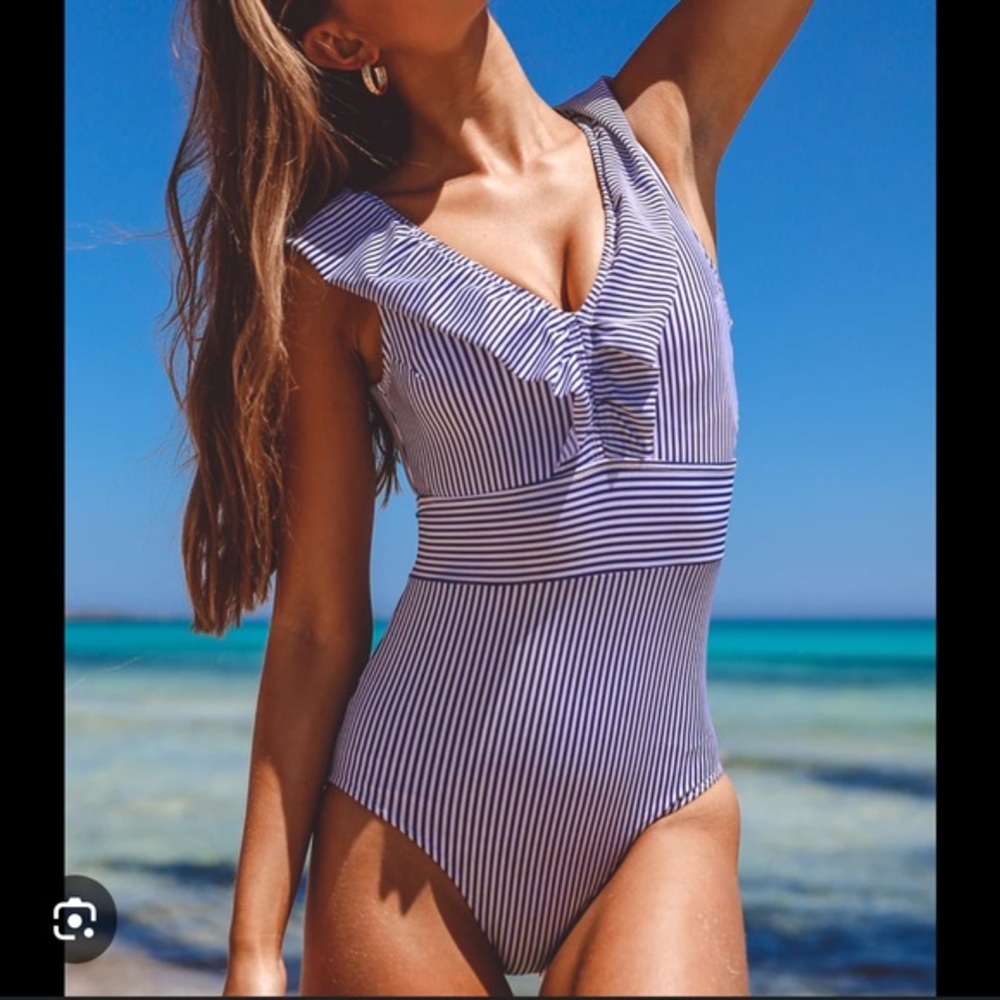 Aava onepiece‎ Bathing-suit